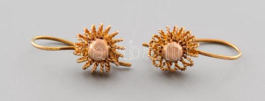 Arany (Au) 14K fülbevalópár, jelzett, h: 2 c, nettó: 2,3 g