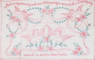 Kézzel hímzett konyhai falvédő, "Mikor egy mosolynak ezer könny a vége, nem kell a boldogság, csak a csendes béke" felirattal, 48x72 cm