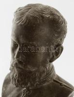 Habsburg-Lotaringiai Rudolf osztrák-magyar trónörökös büsztje, fém, fa talapzaton, jelzés nélkül, ki...