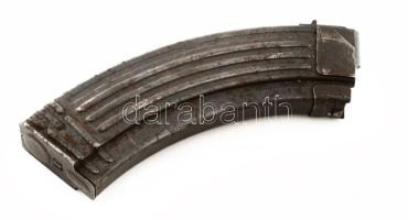 AK-47 Kalasnyikov gépkarabély tár, kissé rozsdafoltos, h: 20 cm