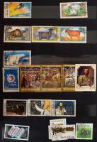 Romániából, a 70-80-as évekből származó kezdő gyermek amatőr gyűjtemény, rengeteg román és külföldi ...