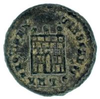 Római Birodalom 317-320. II. Constantinus / Siscia Follis (2,88g) T:XF
Roman Empire / Siscia / Cons...