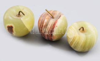 3 darab csiszolt ónix alma asztaldísz, m: 4-5 cm
