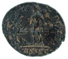 Római Birodalom 367-375. Gratianus / Siscia AE2 bronz (4,98g) T:VF
Roman Empire / Siscia / Gratian ...
