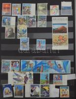 JAPÁN gyűjtemény gyűjtői hagyatékból 9 db főleg A4 vagy annál nagyobb berakóban a klasszikus időszak...