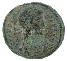 Római Birodalom 348-350. Constans / Thesszaloniki Maiorina bronz (4,94g) T:XF,VF Roman Empire / Thessalonica / Constans 348-350. Maiorina bronze "DN CONSTA-NS PF AVG - A / FELTEMP REPARATIO - A - TSA" Constans standing left on galley, holding Victory on globe and standard, Victory sits at stern, steering the ship (4,94g) C:XF,VF RIC VIII 122