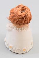 Antalfiné Szente Katalin: Lány virággal. Jelzett, m: 12 cm