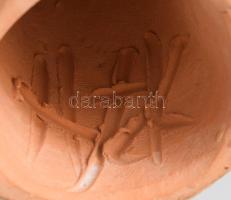 Antalfiné Szente Katalin: Lány virággal. Jelzett, m: 12 cm