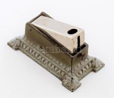 Szecessziós fém szivarvágó, 9x5 cm