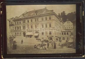 cca 1880 Selmecbánya keményhátú fotó üzletekkel / Vintage photo of Banská Štiavnica with shops 16x11 cm