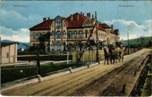 Tatabánya, Munkásotthon, lovaskocsi (non PC) (EB)