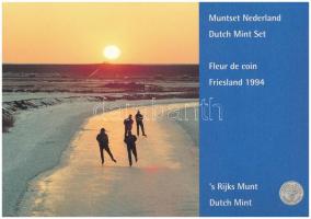 Hollandia 1994. 5c-5G (6xklf) + "Friesland" emlékérem forgalmi sor karton dísztokban T:UNC Hollandia 1994. 5 Cents - 5 Gulden (6xdiff) + "Friesland" commemorative coin, coin set in cardboard case C:UNC
