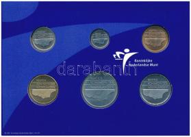 Hollandia 2001. 5c-5G (6xklf) forgalmi sor karton dísztokban, fólia borítékban T:UNC Netherlands 200...