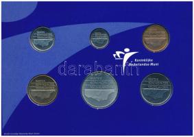 Hollandia 2001. 5c-5G (6xklf) forgalmi sor karton dísztokban, fólia borítékban T:UNC Netherlands 200...