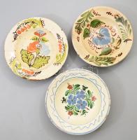 3 darab régi erdélyi falitál, mázhibákkal, d: 22 cm alatt