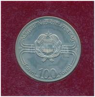 1982. 100Ft Cu-Ni "Labdarúgó világbajnokság 1982" műbőr tokban, tanúsítvánnyal T:UNC Adamo...