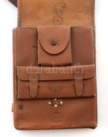 cca 1950 Katonai térképtartó bőr táska szíjjal, sérüléssel, 28x22 cm