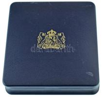 Hollandia 1980. 1G Ni "Beatrix beiktatása" + 2 1/2G Ni "Beatrix beiktatása" + &q...