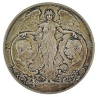 Ausztria 1898. "I. Ferenc József Apostoli Császári Őfelsége Uralkodásának Ötvenéves Jubileuma Alkalmából - Jubileumi Kiállítás Bécs 1898" jelzett Ag emlékérem, fémjel és "C.W." (C. Waschmann) gyártói jelzés a peremen (67,89g/0.900/63mm) T:1- / Austria 1898. "AVS ANLASS DES FVNFZIGJAHRIGEN REGIERVNGS IVBILAVMS S.K.K. APOSTOLISCHEN MAJESTAT DES KAISERS FRANZ JOSEF I. - IVBILAVMS AVSSTELLVNG WIEN 1898" hallmarked Ag commemorative medallion, hallmark and "C.W." (C. Waschmann) makers mark on the edge (67,89g/0.900/63mm) C:AU