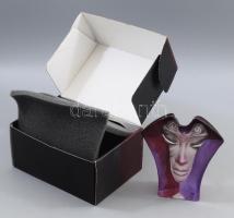 Mats Jonasson (svéd, 1945-): Ólomkristály asztaldísz a Maszk sorozatból, színezett, címkével és gravírozva jelzett, hibátlan, 14x12 cm, dobozában.