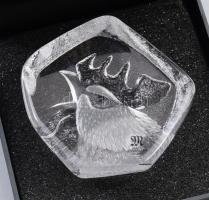 Mats Jonasson (svéd, 1945-): Ólomkristály asztaldísz, kakas díszítéssel, dobozában, jelzett, hibátla...