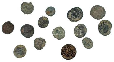 Római Birodalom vegyes, 14db-os gyengébb állapotú és/vagy töredékes érmetétel T:F,VG Roman Empire 14pcs coin lot in weaker or cracked condition C:F,VG