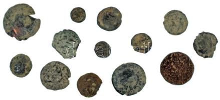 Római Birodalom vegyes, 13db-os gyengébb állapotú és/vagy töredékes érmetétel T:F,VG Roman Empire 13pcs coin lot in weaker or cracked condition C:F,VG