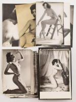 Egy doboznyi vegyes erotikus fotó, aktfotó, összesen kb. 70 db