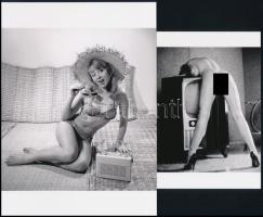 cca 1965 Táskarádió és TV reklám, szolidan erotikus felvételek, 2 db modern nagyítás, jelzés nélkül,...