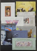 Ausztria 2002-2013 Blokk és kisív gyűjtemény, hozzá néhány sorozat, 14 db A4-es berakólapon (Névérté...