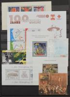 Ausztria 2002-2013 Blokk és kisív gyűjtemény, hozzá néhány sorozat, 14 db A4-es berakólapon (Névérté...