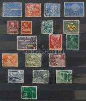 25 x 25 cm 10 vastag fekete lapos berakó benyomott Lánchíd mintával, tokkal szürke színben, jó állap...