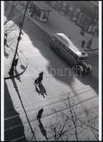 cca 1939 Budapest, a 15-ös autóbusz, 1 db modern nagyítás, jelzés nélkül, 21x15 cm