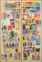 Vasút motívum gyűjtemény összeállításához összeszedett rengeteg régi és modern bélyeg, sorok, blokko...