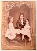 cca 1870-1880 Régi fotóalbum családi fotókkal, érdekes, azonosítandó személyekkel (nemesi család tag...