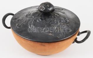 Fa szervírozótál ón fedéllel, d: 22,5 cm