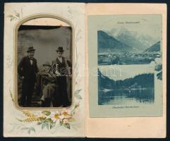 cca 1900-1910 Három kalapos férfi portréja, ferrotípia, dekoratív, litografált papírtokban, 12x7 cm