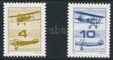 1988 Repüléstörténet mindkét létező 4Ft, 10Ft értéke "D" változatban