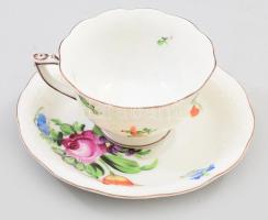 Herendi virágmintás csésze alátéttel. Jelzett, hibátlan, d: 11 cm