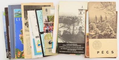 30 db vegyes magyar és külföldi idegenforgalmi prospektus, kiadvány (Nyíregyháza, Hévíz, Finnország,...