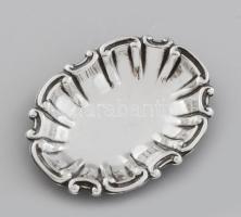 Ezüst (Ag) ovális barokkos tálka, jelzett, 7,8×6,1 cm, nettó: 18,6 g