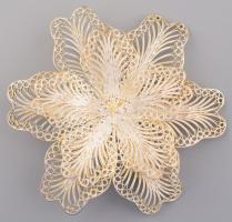 Ezüst (Ag) filigrán bross, jelzett, d: 6,5 cm, nettó 14,3g