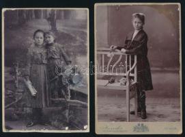 cca 1910 2 db kabinetfotó Kossak és Klapok aradi műterméből, sérülésekkel, 16,5×10,5 cm