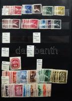 Többpéldányos rendező az 1945-1958 közötti időszakból, 12 vastag fekete lapos A4-es berakóban