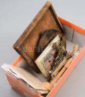 Doboznyi vegyes kegytárgy tétel, antik darabokkal.