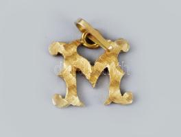 Arany (Au) M betű medál, 18k, jelzett, nettó 0,8g
