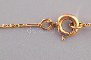 Arany (Au) keretben porcelán kegytárgy medál 3,5x3 cm, arany (Au) láncon, 14k, lánc nettó 2,2g