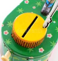 Lemezárugyár Favágó persely, korábbi verzió, 14x15 cm, működik, kulcs nélkül