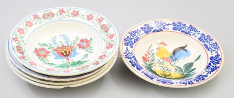 5 darab régi fajansz dísztál, jelzett, sérülésekkel, d: 23 cm