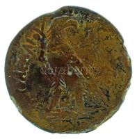Ptolemaida Egyiptom Kr.e. ~III. század AE38 bronz (41,75g) T:VF,F Ptolemaic Egypt ~3rd Century BC AE38 bronze "PTOLEMAIOU BASILEWS" (41,75g) C:VF,F